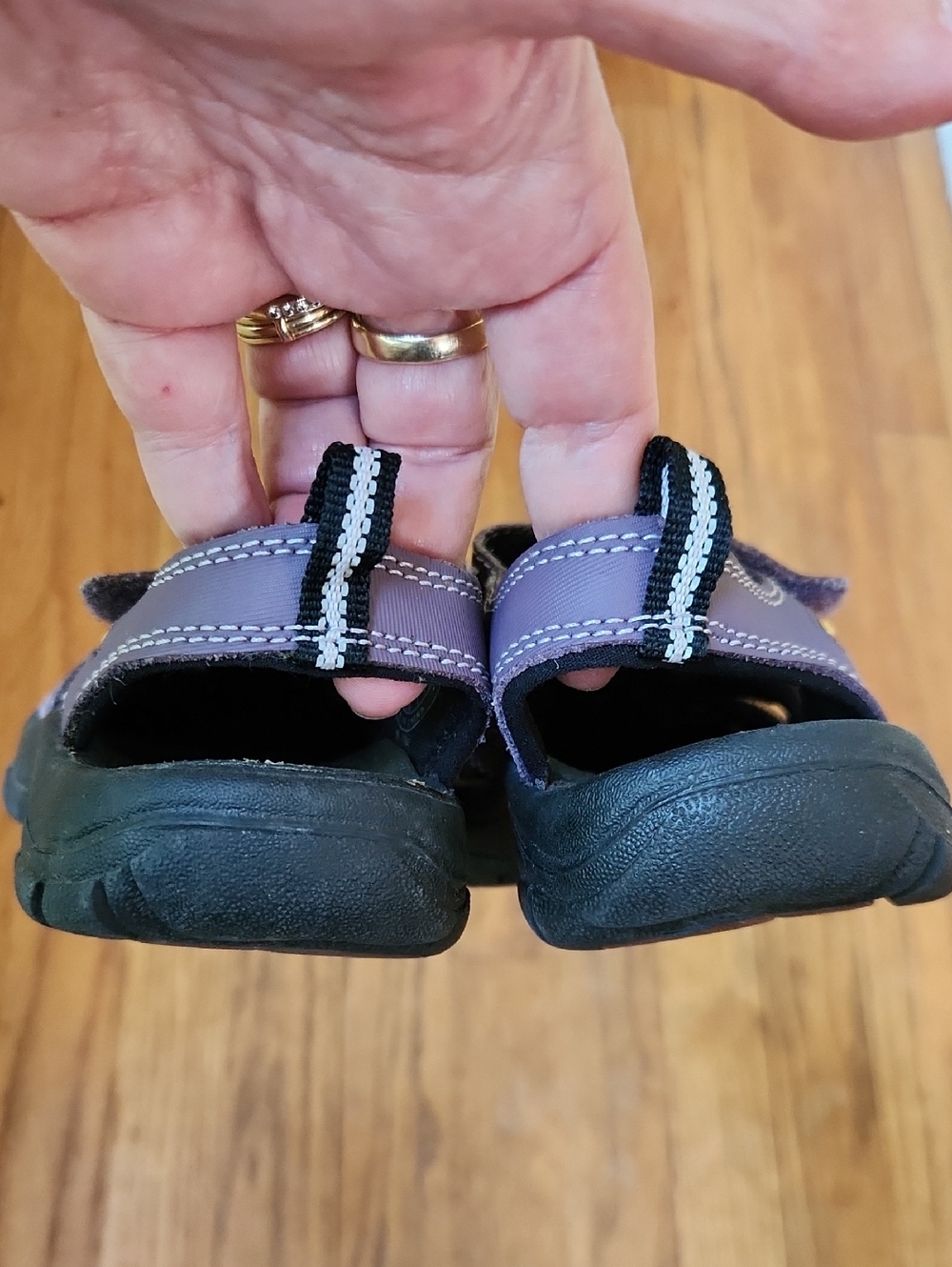 KEEN Kids Purple and Black Adventure Sandals Childrens Size 12 - Picture 8 of 11